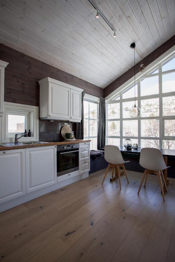 Central Mountain Penthouse Getaway, Strandafjellet Apartment Странда Екстериор снимка