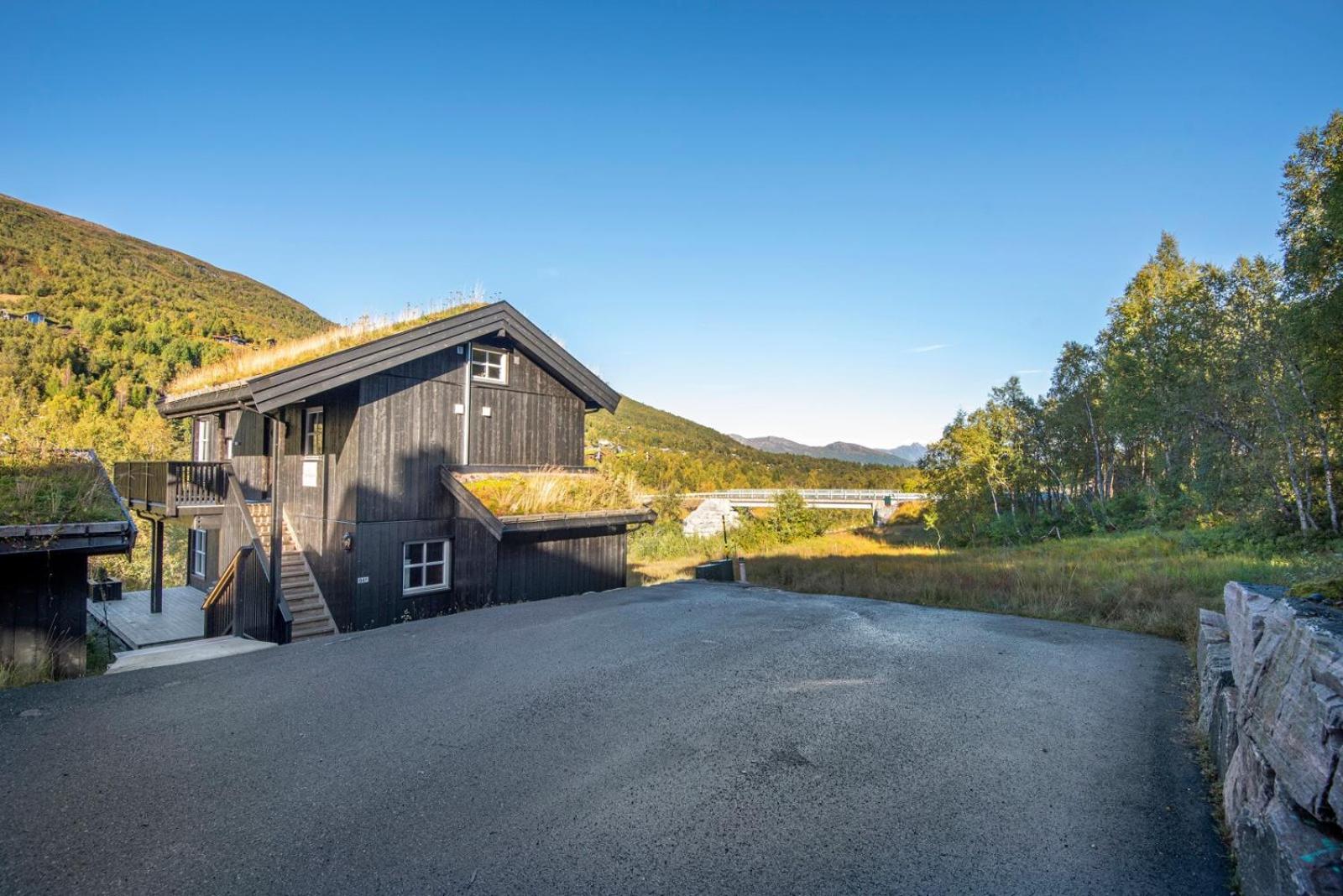 Central Mountain Penthouse Getaway, Strandafjellet Apartment Странда Екстериор снимка